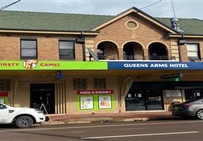 Queens Arms Hotel - Hotel in Maitland