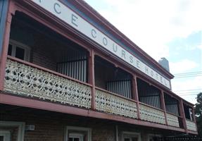 Racecourse Hotel - Hotel in Wallsend