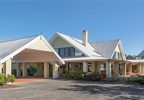 Rafferty's by the Lake - Hotel in Cams Wharf