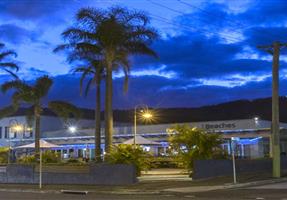 The Beaches - Hotel in Thirroul