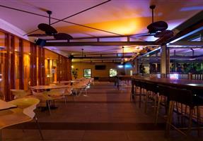 The Garden Bistro - Hotel in Chipping Norton