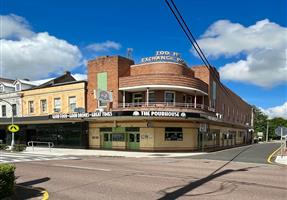 The Pourhouse - Hotel in Maitland