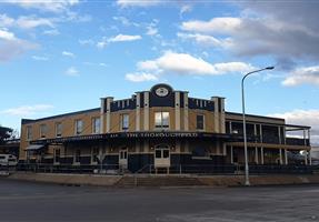 Thoroughbred Hotel - Hotel in Scone