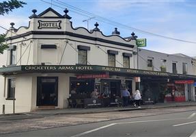 Unity Hall Hotel - Hotel in Balmain