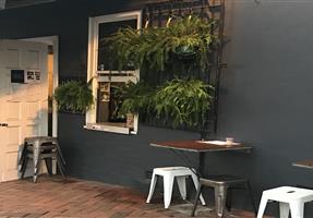 Unwined Bar - Hotel in Lane Cove