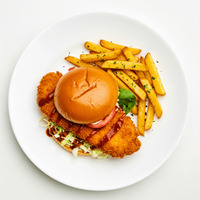 KATSU CHICKEN BURGER
