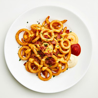 BASKET OF CURLY FRIES