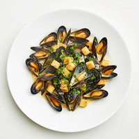 SPIKED MUSSELS (GF)