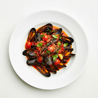 MUSSELS IN TOMATO SALSA (GF)