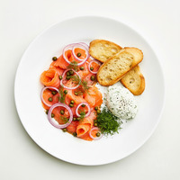 Smoked Salmon Crostini 3pcs