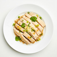 Steamed Organic Chicken in Broth & Green Vegetables